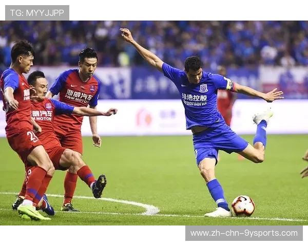 上海申花拉唐中路突破，造点成功——夜色下的胜利序章